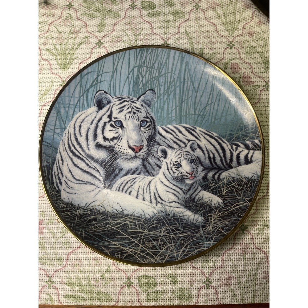 National Wildlife‎ Federation "White Tigers" Collector Plate by Michael Matherly